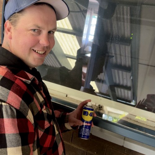 Squeaky Windows!